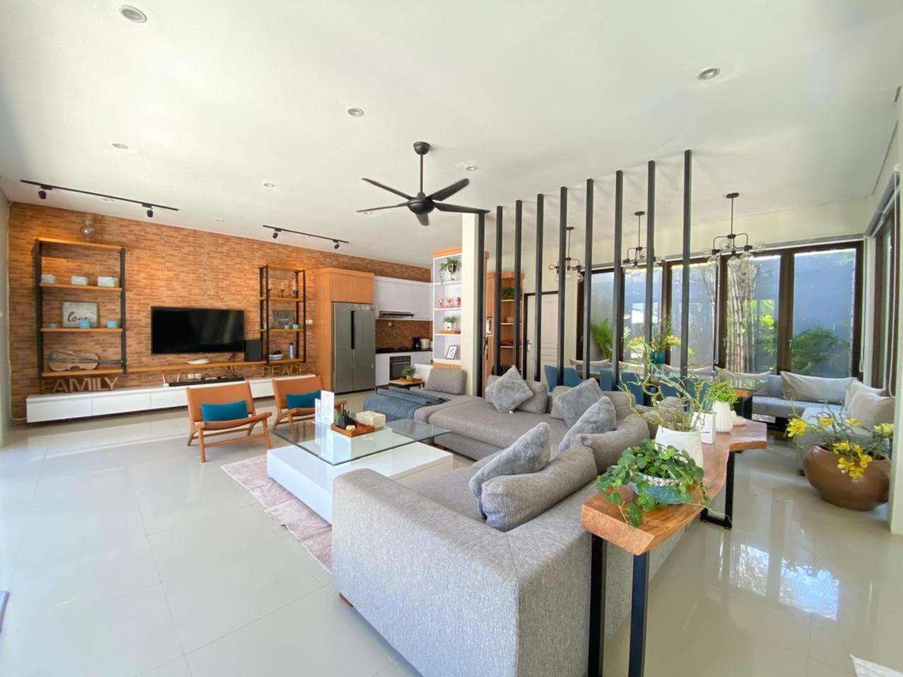 Layali Breeze Villa Jimbaran Exterior foto