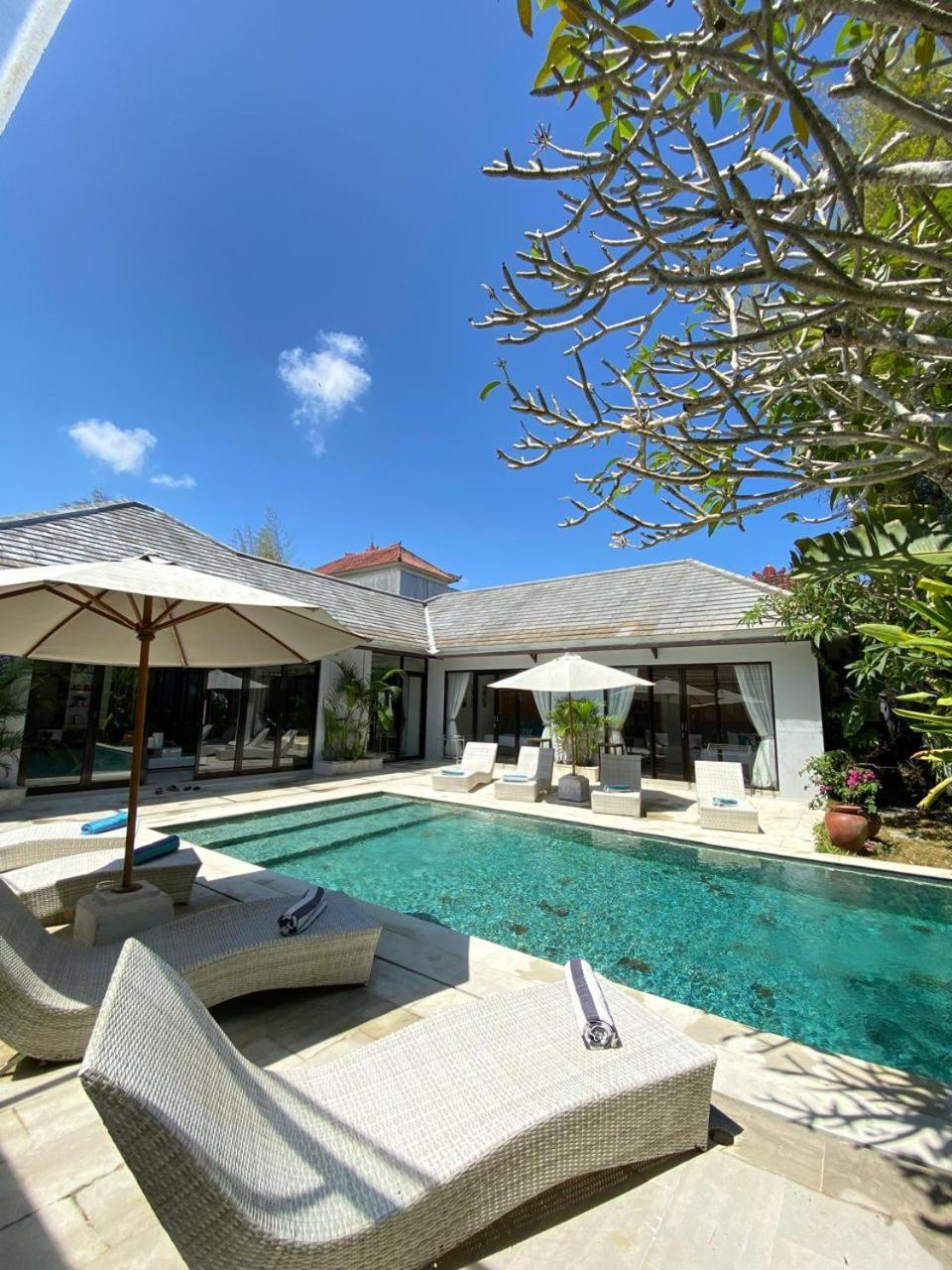 Layali Breeze Villa Jimbaran Exterior foto