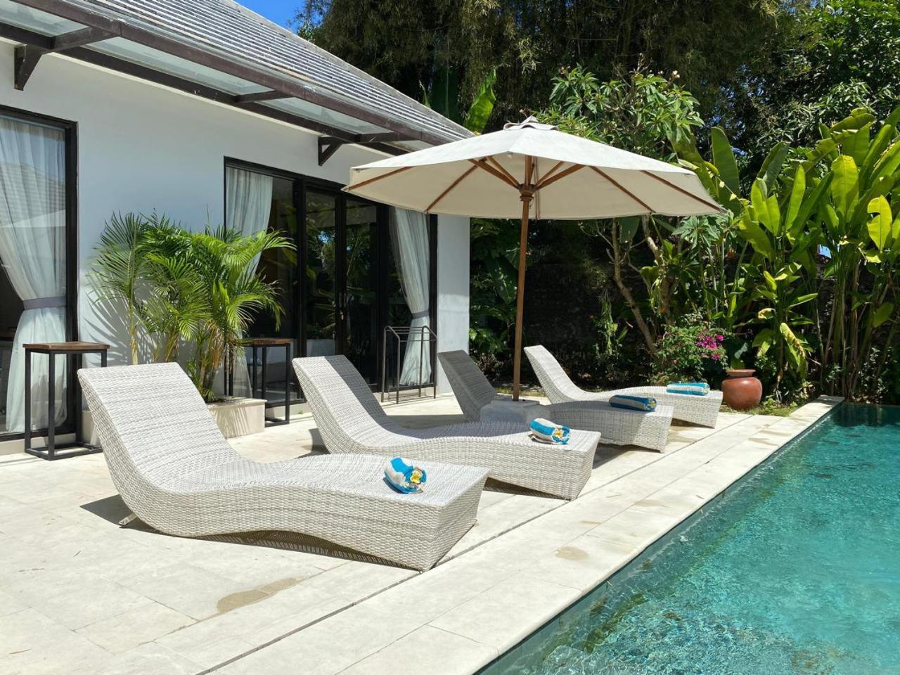 Layali Breeze Villa Jimbaran Exterior foto